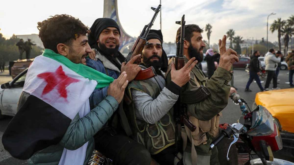 تسلط معارضان مسلح بر دمشق و آغاز دوره جدید در سوریه