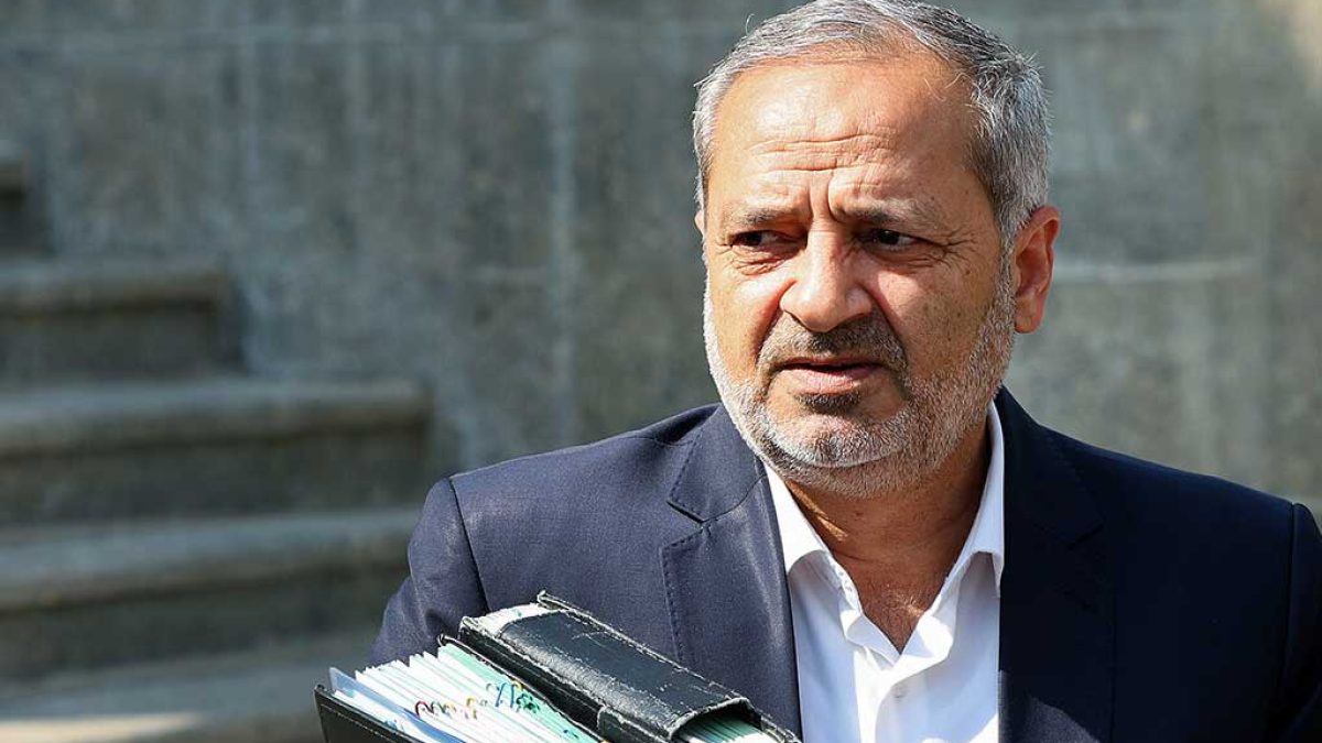 وزیر آموزش و پرورش در نشست خبری با خبرنگاران