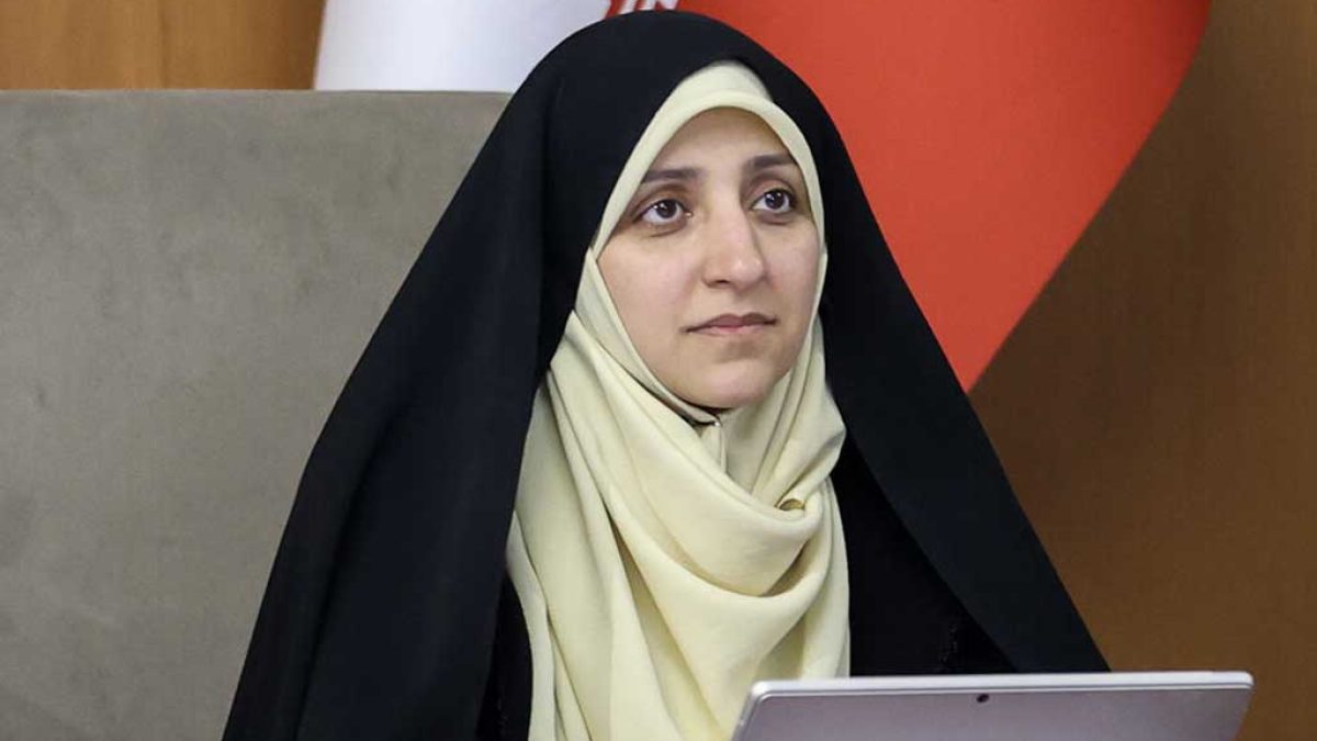سخنرانی معاون رئیس جمهور در آیین تجلیل از مقام زن